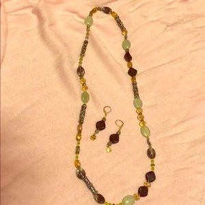 Stunning earrings and necklace set